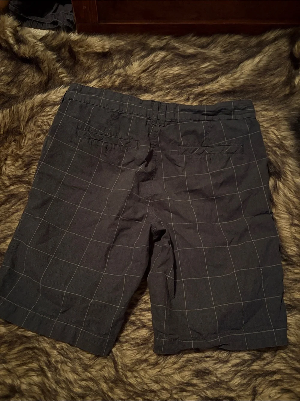Retrofit Men’s Charcoal Gray Windowpane Flat-Front Shorts